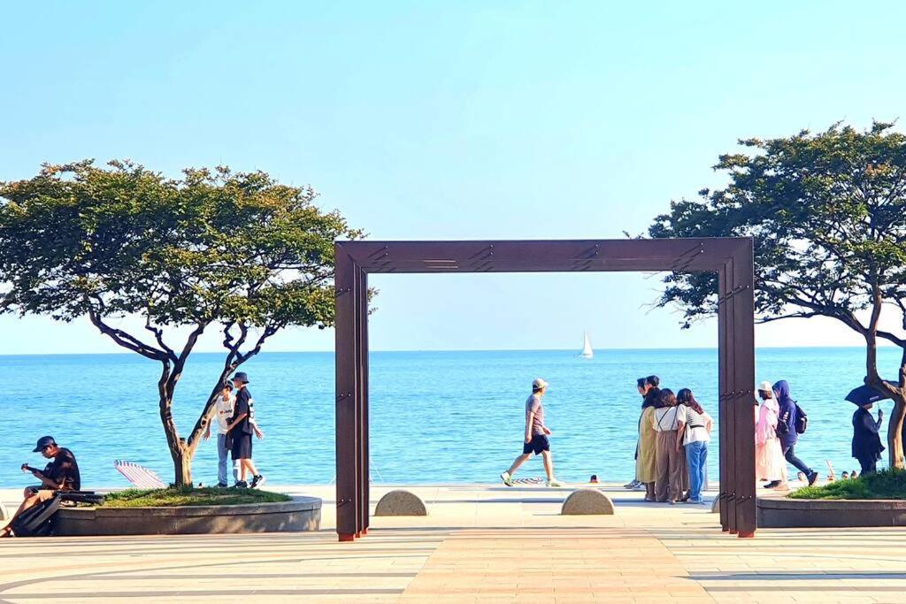 Ferienwohnung Haeundai Beach 1 Cho Busan Exterior foto